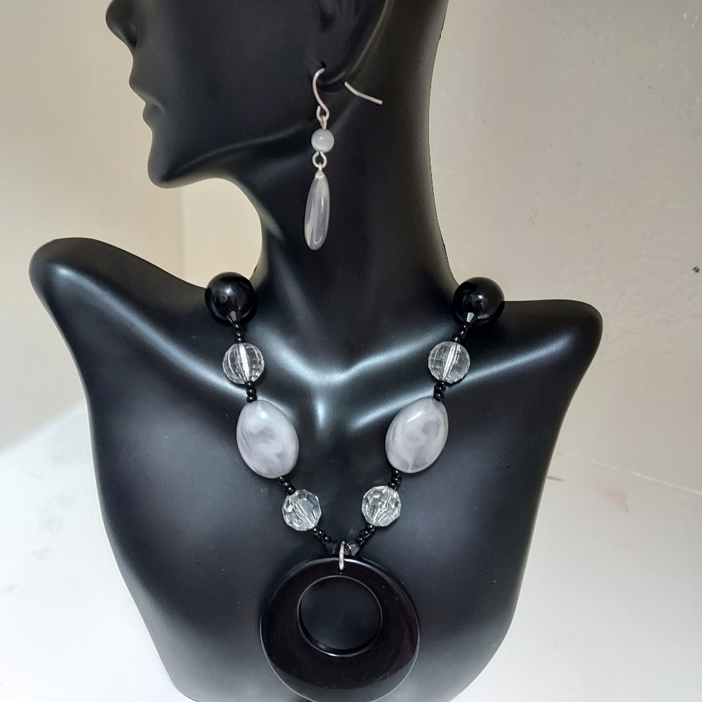 BLACK & GRAY CRYSTAL BEADED CHARM NECKLESS